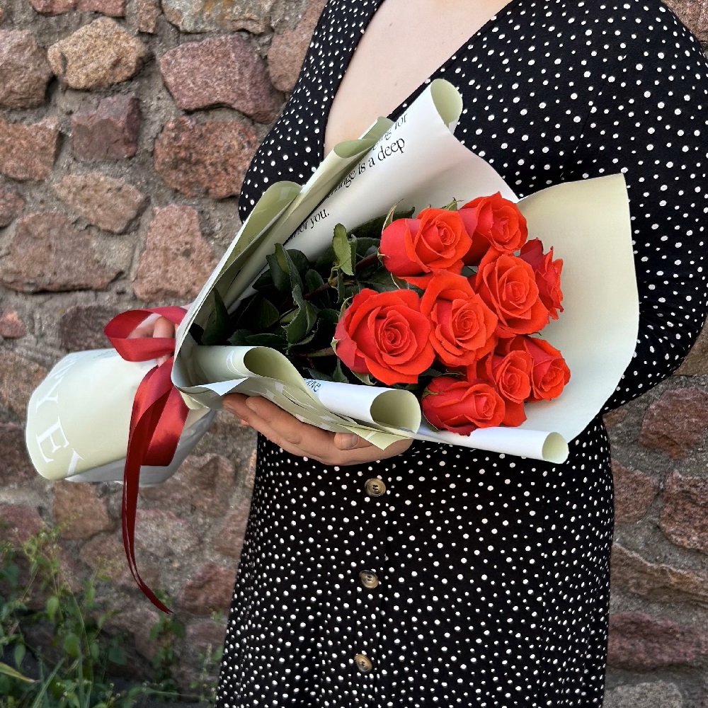 9 роз "Нина" (Эквадор) 9 роз "Нина" (Эквадор)