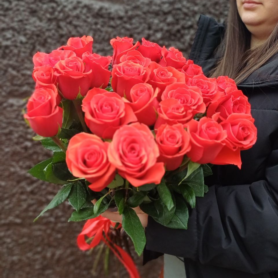 Акция, 25 роз "Нина" (Эквадор) 70см