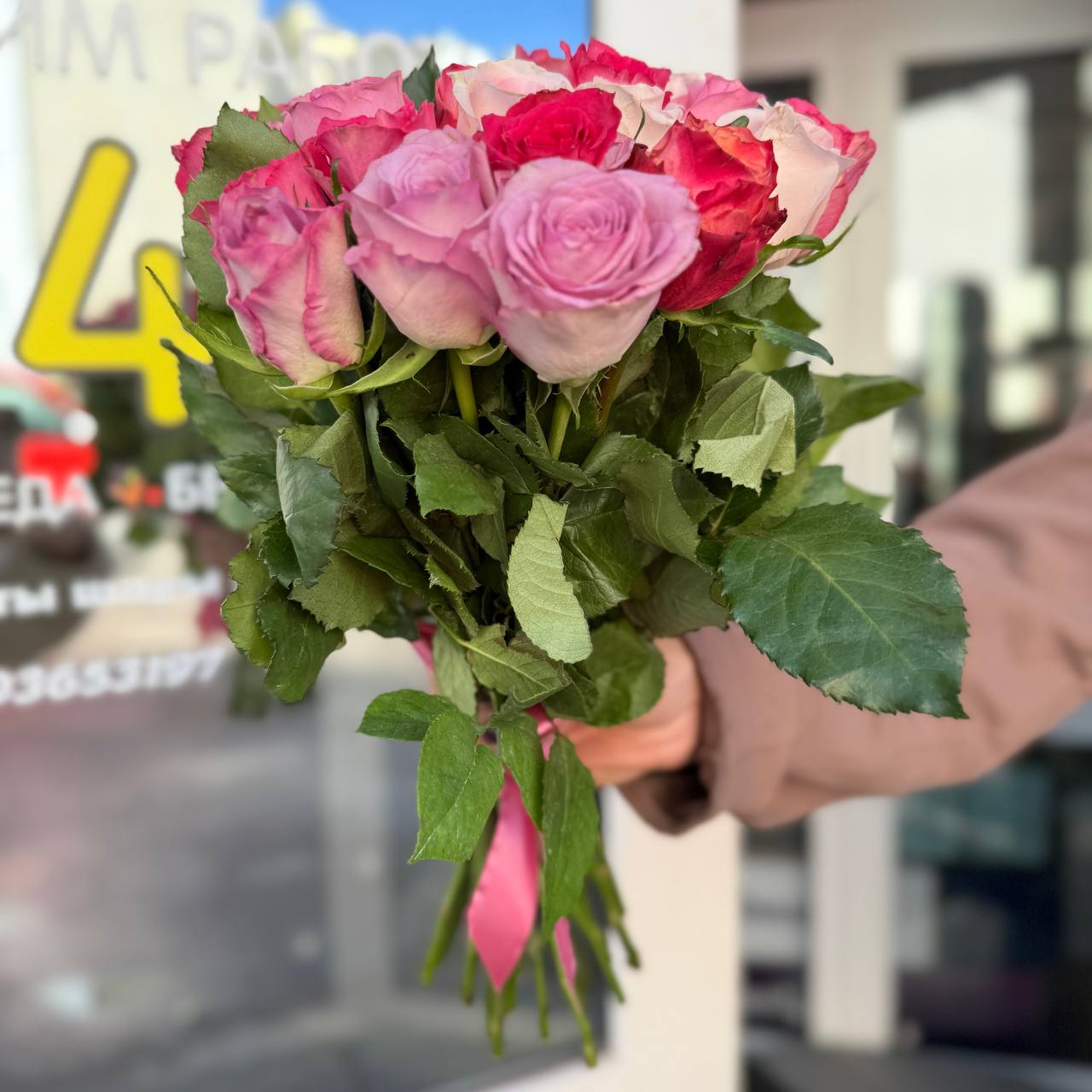 Акция, "Нежный микс" из 25 розы 40см (Кения)