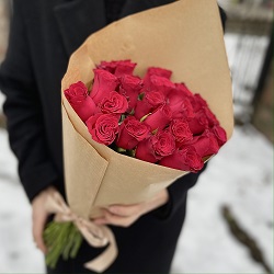 Букет из 25 красных роз Букет из 25 красных роз