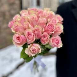 Акция, 25 роз "Кенийская Бэлла" 40см