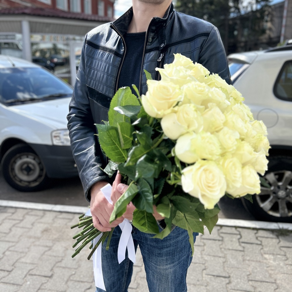 Акция, 25 роз "Мондиаль" (Эквадор) 70см