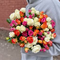 25 кустовых роз "микс" 50см