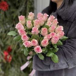 Букет из 25 роз "Кенийская Розовая" Букет из 25 роз "Кенийская Розовая"