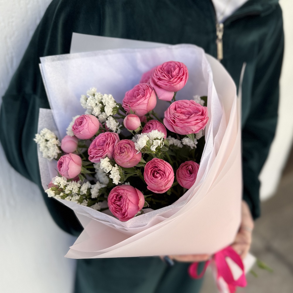 Букет из кустовых роз "Весна"