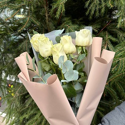 Букет из 5 роз Мондиаль (Эквадор)