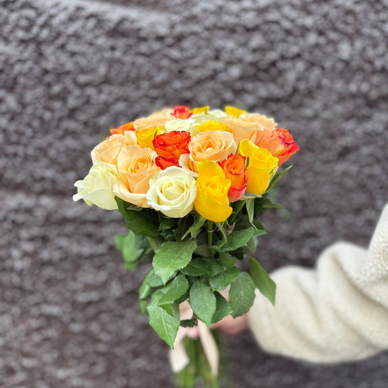 Акция, "Яркий микс" из 25 розы 50см (Кения)