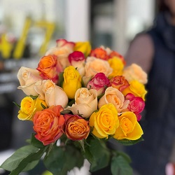 Акция, "Яркий микс" из 25 розы 40см (Кения)