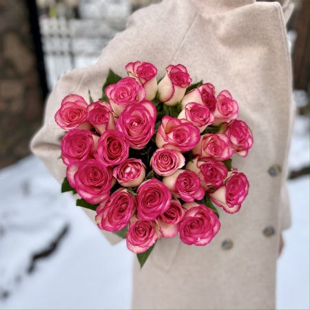 Букет из 25 роз "Кенийская Джумилия" 50 см Букет из 25 роз "Кенийская Джумилия" 50 см