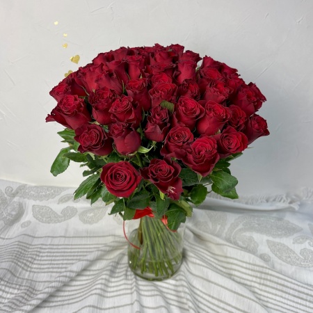 Акция, 51 красная роза Родос (Кения) 50см