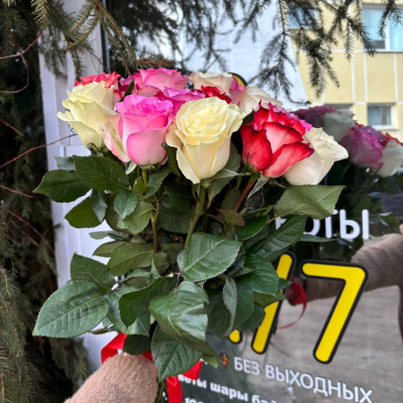 Букет из 15 эквадорских роз "Микс"