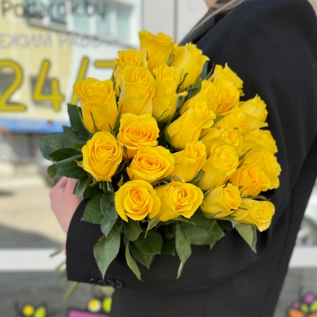 Акция, 25 роз "Кенийский Голд" 50см
