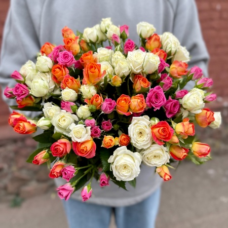 25 кустовых роз "микс" 50см