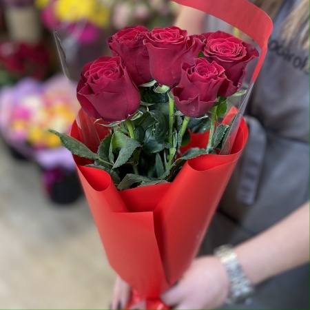 Букет из 5 красных роз