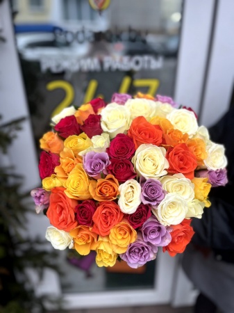 Акция, 51 кенийская роза "микс" 50см Акция, 51 кенийская роза "микс" 50см