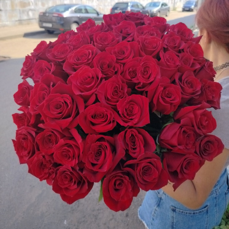 Акция, 51 роза "Эксплорер", (Эквадор) 90см