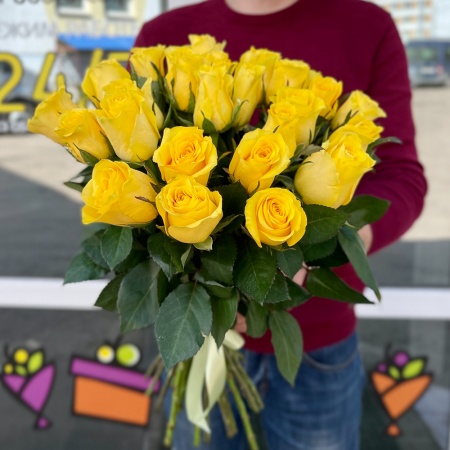 Акция, 25 роз "Кенийский Голд" 50см