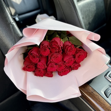 Букет из 15 красных роз