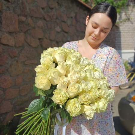 Акция, 51 роза "Мондиаль", (Эквадор) 60см