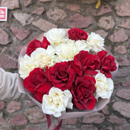 Букет "Два сердца в Париже"